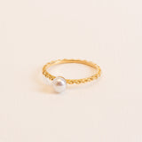Ring met parel