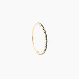 14kt geelgouden ring Mimi met zwarte diamant