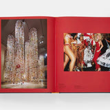 Mix & Match - Fashion Photography Meets Contemporary At